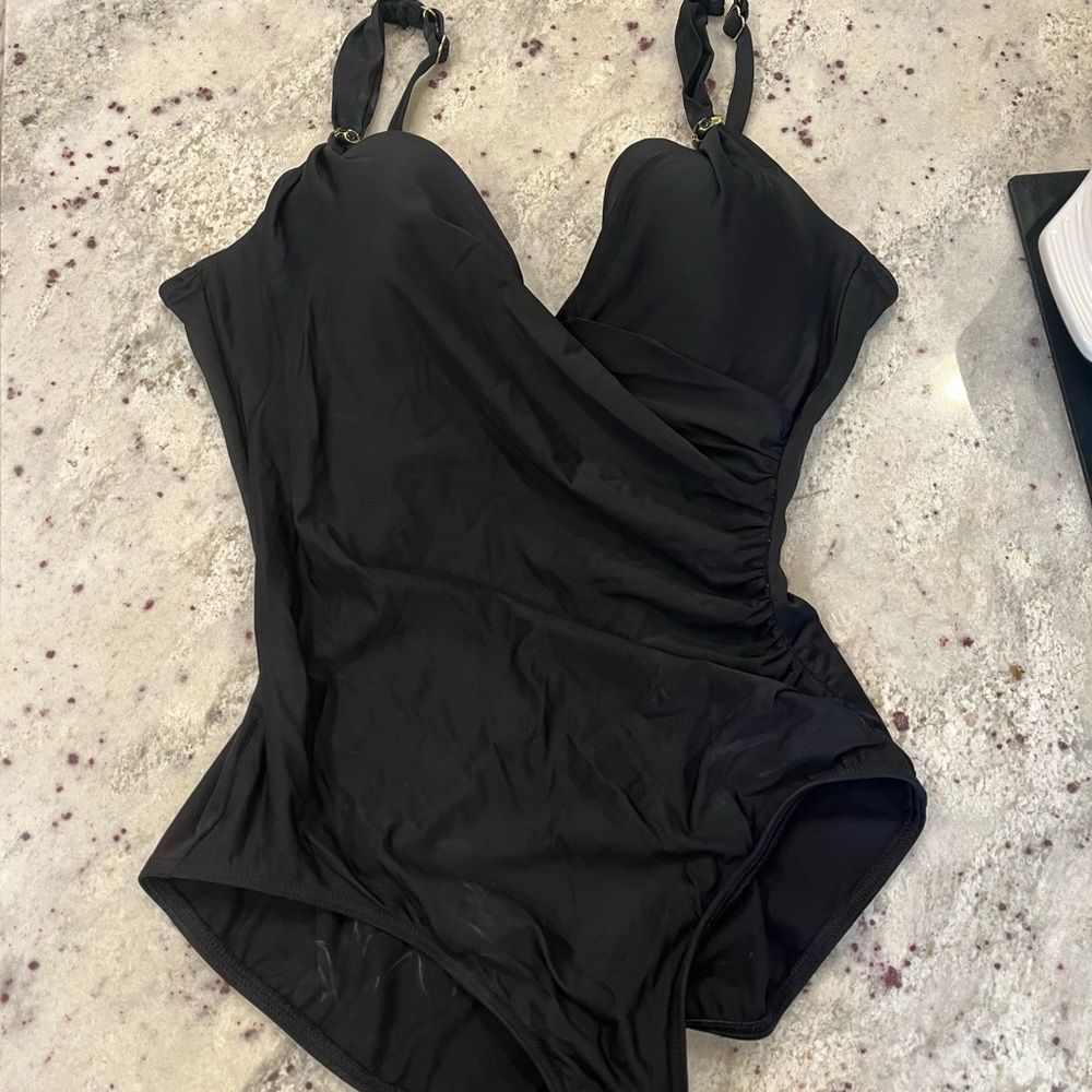 Miraclesuit Black Cross Bodice Bead Strap One Piece Swimsuit sz 18